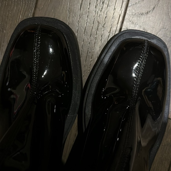 NWOT H&M Patent Leather heeled Boots - Picture 10 of 11
